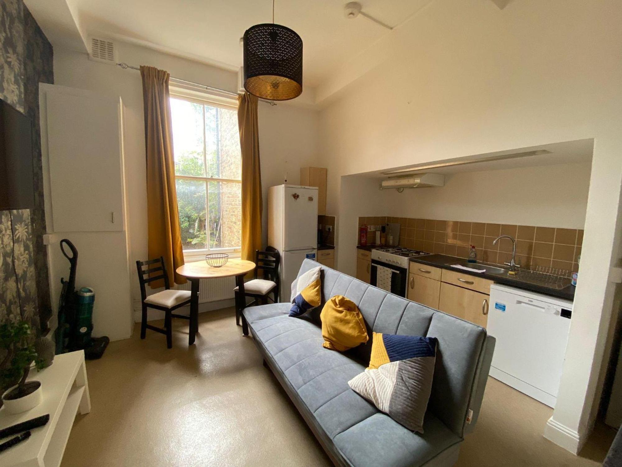 Bustling Western Apartment Londres Exterior foto